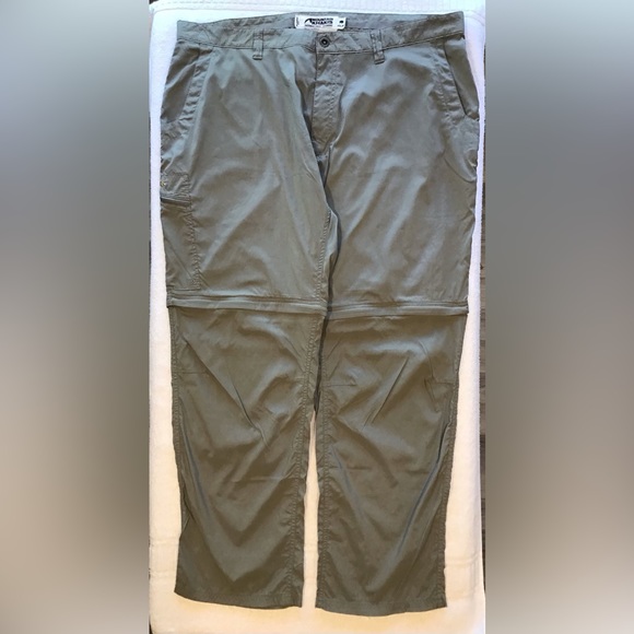 NWOT Mountain Khakis M 42x30 Equatorial Convertible Pant in Khaki - Picture 2 of 5